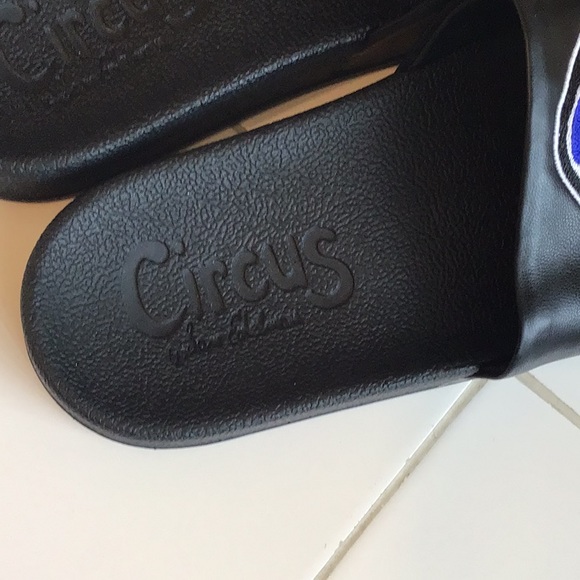 HOST PICK ‘Circus by Sam Edelman’ Unisex Casual Slides - Picture 4 of 7